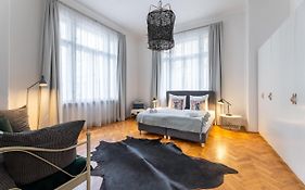 Charming 1 Bedroom Apartment In The City Center Of Prague