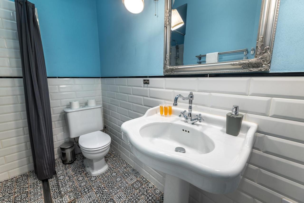 Charming 1 Bedroom Apartment In The City Center Of Prag Exterior foto