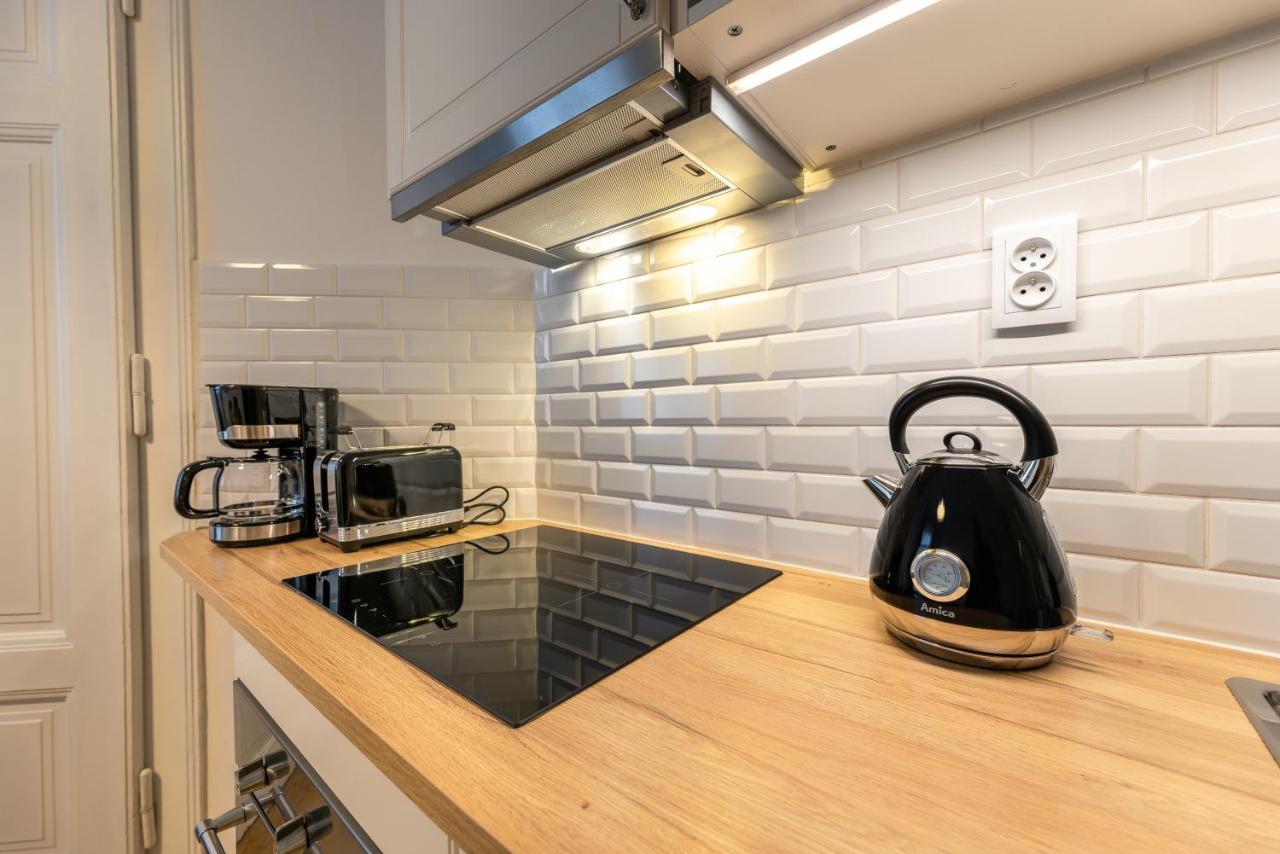 Charming 1 Bedroom Apartment In The City Center Of Prag Exterior foto